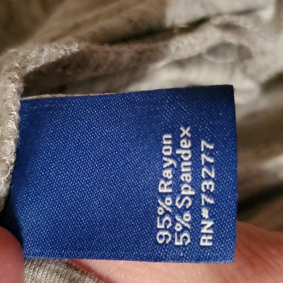 Apt 9 top - Picture 6 of 6